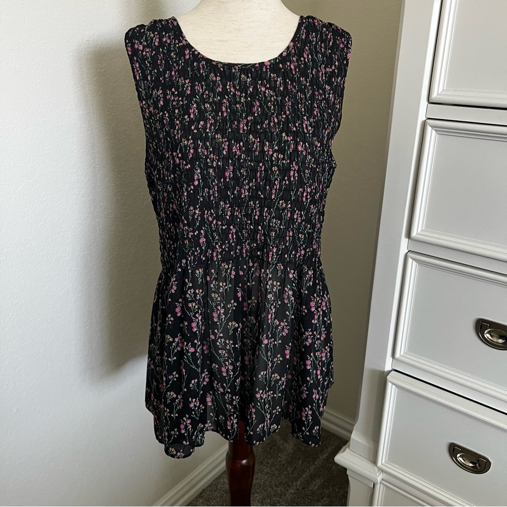 Rose & Olive Black & Pink Floral Smocked Tank